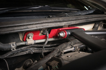 Распорка передняя верхняя Toyota Mark 2 Wagon Blit Verossa X110 2000-2007 Turbo 3 точки