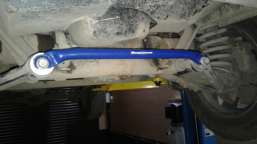 Распорка нижняя Chevrolet Niva, Нива 4х4, Автопродукт, купить со скидкой, AP 0470 
