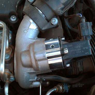 Переходник, адаптер для установки Blow Off на Audi A1, A3, Q5 1.8T 2.0T