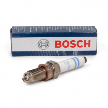 Свеча зажигания Bosch 0241145523