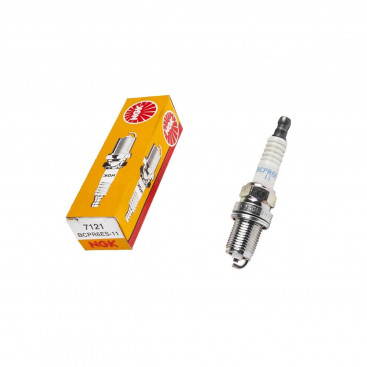 Свеча зажигания NGK BCPR6ES-11, Q20TT, K20RU11