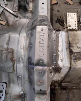 Усилитель туннеля приварной Toyota JZX90, JZX100