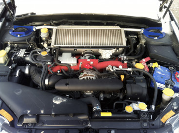 Интеркулер Subaru Impreza WRX STI GRB, GVB, GRF + Y-пайп (Б\У)